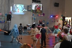 Bal karnawałowy w stylu hawajskim