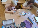 Przygotowania do świątecznego kiermaszu